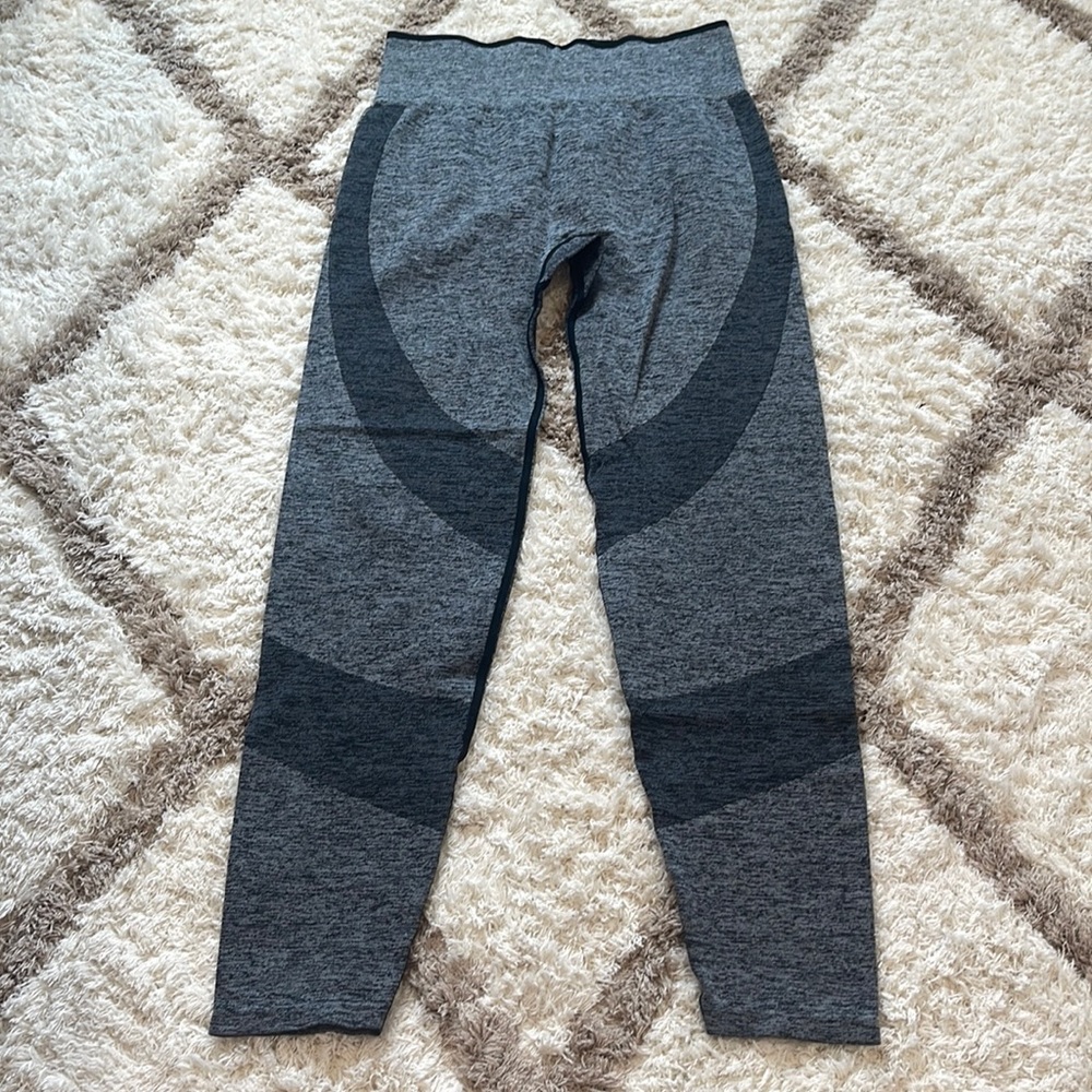 PINK Seamless Legging Size Medium